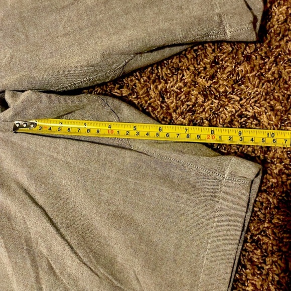 Lululemon Commission Classic Fit Shorts - Picture 6 of 6